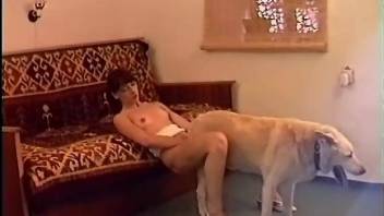 Amateur throats whole dog dick before having zoo sex