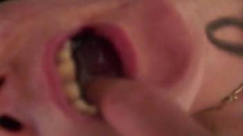 Naked lady relishes slick canine dick in her cunt and mouth